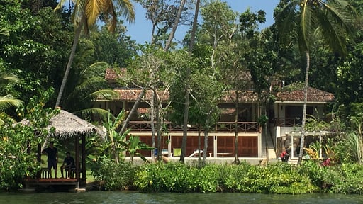 The Lake House Surroundings