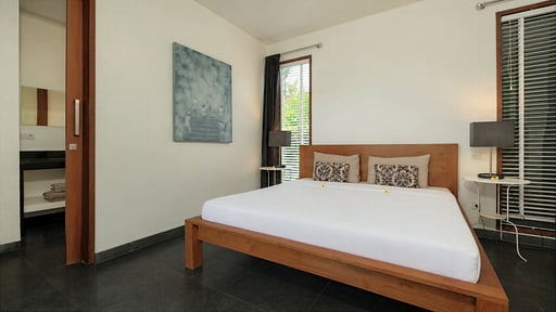The Uma Villa Спальня 2