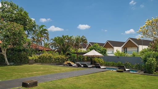 The Uma Villa Сад