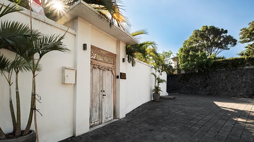 Villa Aloui Parking