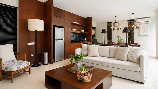 Villa Ambergris Living room