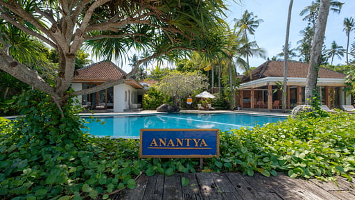 Villa Anantya Сад
