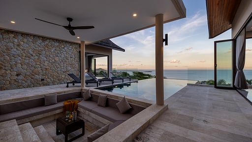 Villa Awan Tujuh Terras/Veranda