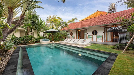 Villa Bali Manis Swimming pool