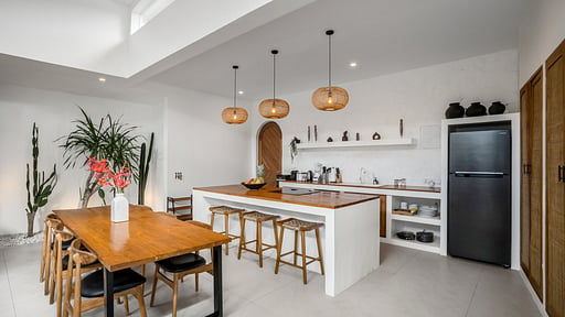 Villa Barsa Dining area