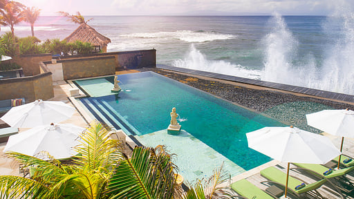 Villa Bayu Gita Beachfront Piscina