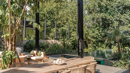 Villa Belantara Bingin Обеденная зона