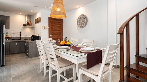 Villa Bewa Dining area