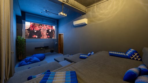 Villa Cholchalee Media room