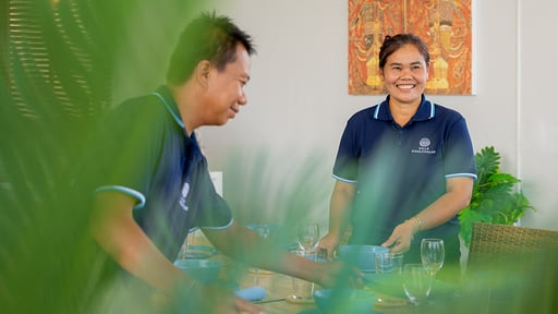 Villa Cholchalee Villa staff