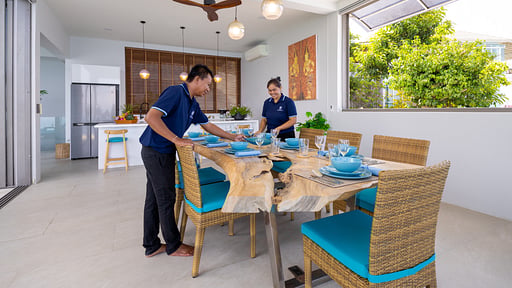 Villa Cholchalee Villa staff