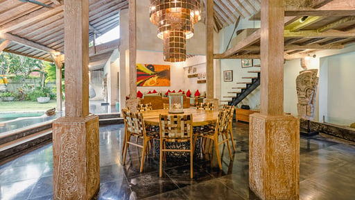Villa Cinta Damai Salle à manger