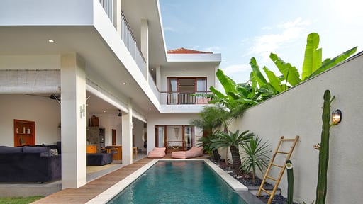 Villa Cinta Rose Swimming pool