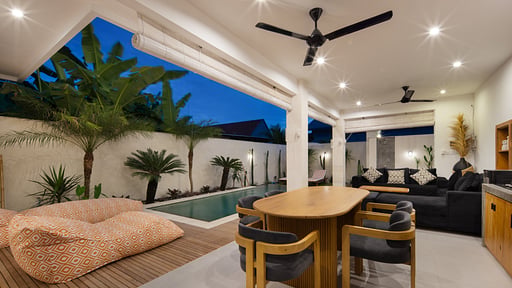 Villa Cinta Rose Dining area