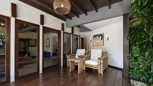 Villa Coraffan Media room