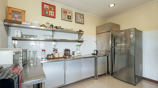 Villa Coraffan Kitchen