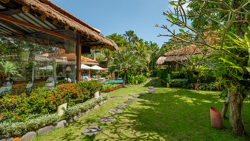 Villa Desa Roro Estate Garden 1