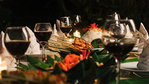 Villa Desa Roro Dining area 2