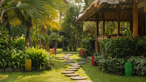 Villa Desa Roro Garden 1