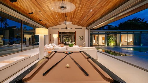 Villa Essenza Billiard