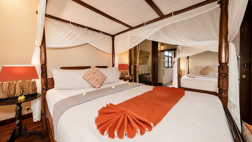 Villa Hangat Schlafzimmer 4