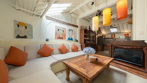 Villa Hangat Wohnbereich