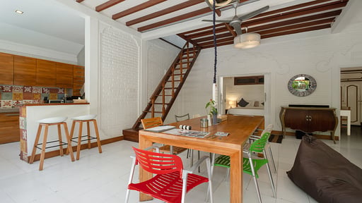 Villa Hari Dining area