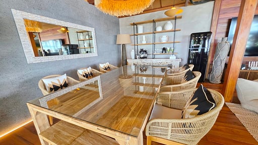 Villa Hidden Cove Dining area