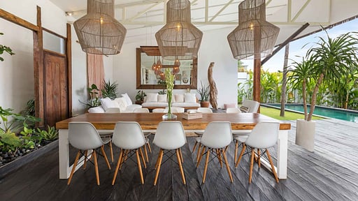 Villa Ikebana Dining area