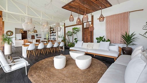 Villa Ikebana Living room