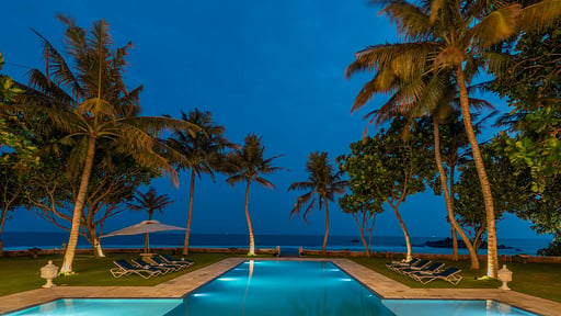 Villa Indisch Swimming pool