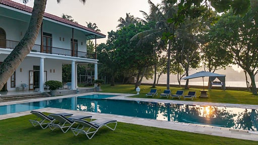 Villa Indisch Swimming pool