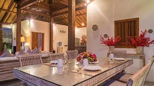 Villa Joglo Salle à manger