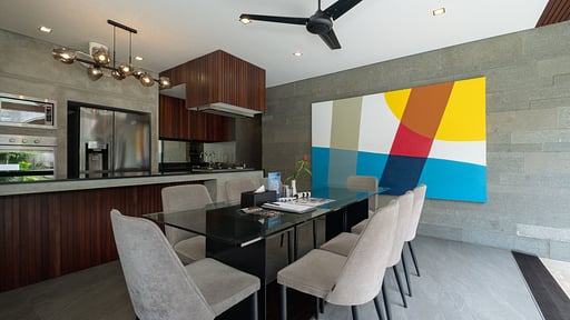 Villa Jumat Dining area