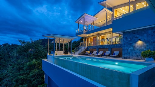 Villa Karpe Diem Swimming pool 1