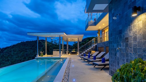 Villa Karpe Diem Swimming pool 1