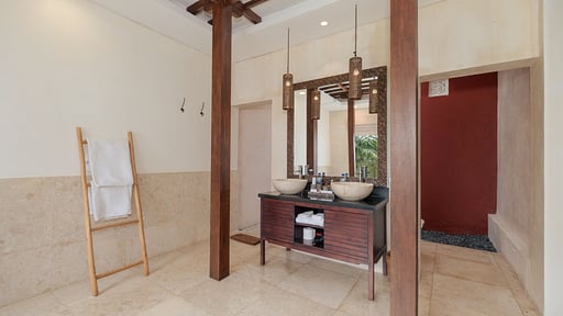 Villa Kembang Bedroom 2