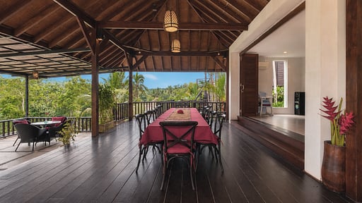 Villa Kembang Dining area 2