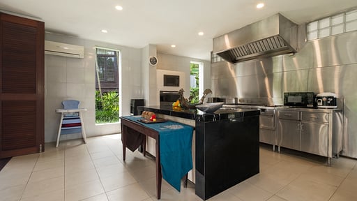 Villa Kembang Kitchen