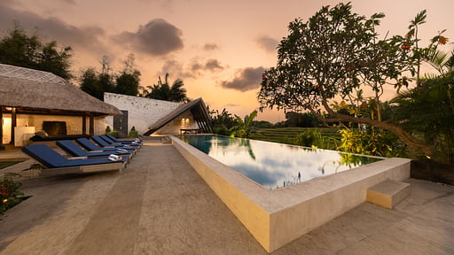Villa Kubu Dewi Sri Kolam renang