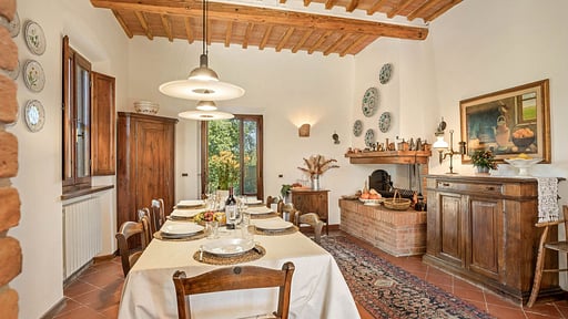Villa La Fonte Обеденная зона