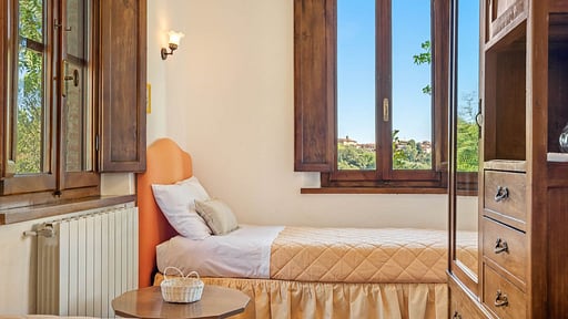 Villa La Fonte Спальня 4