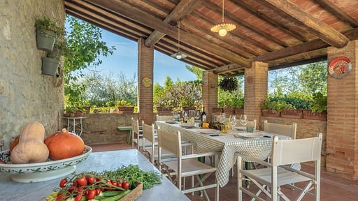 Villa La Fonte Обеденная зона 2
