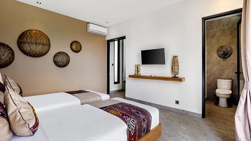 Villa Lembah Giri Bedroom 3