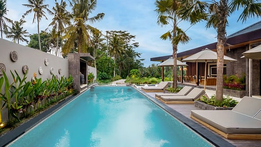 Villa Lembah Giri Swimming pool