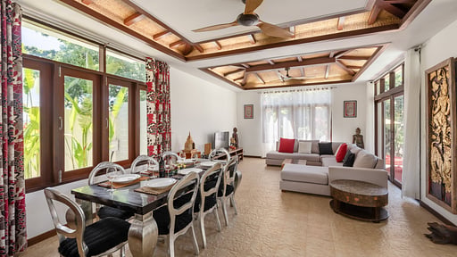 Villa Lilawadee Dining area