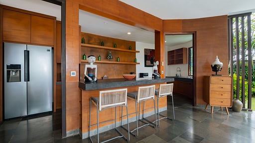 Villa Lingkar Kitchen