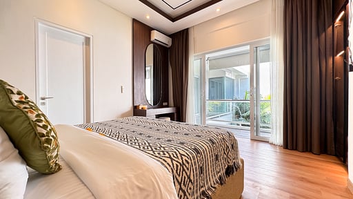 Villa Louis Bedroom 4
