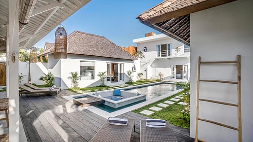 Villa Makena & Passion Swimming pool 2