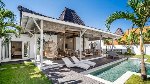 Villa Makena & Passion Swimming pool 1